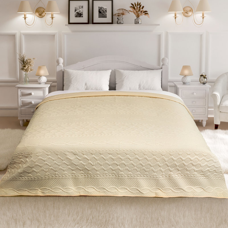 Aran - Elegant Quilted Bedspread Polyester Geometric Bedspread, Double Bedspread