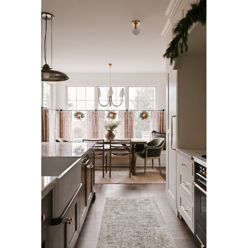 Ripley 6 - Light Chandelier