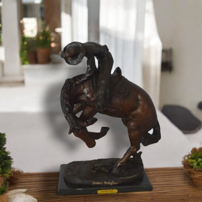 Statue en forme de serpent à sonnettes par Remington - Sculpture décorative antique fabriquée à la main L 16 po x l 13 po x H 22 po