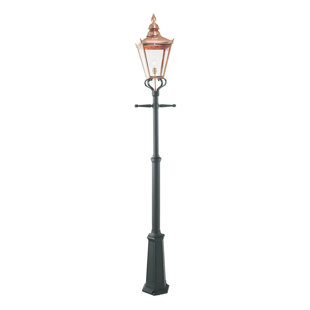 Charly Lamp Post (Full)