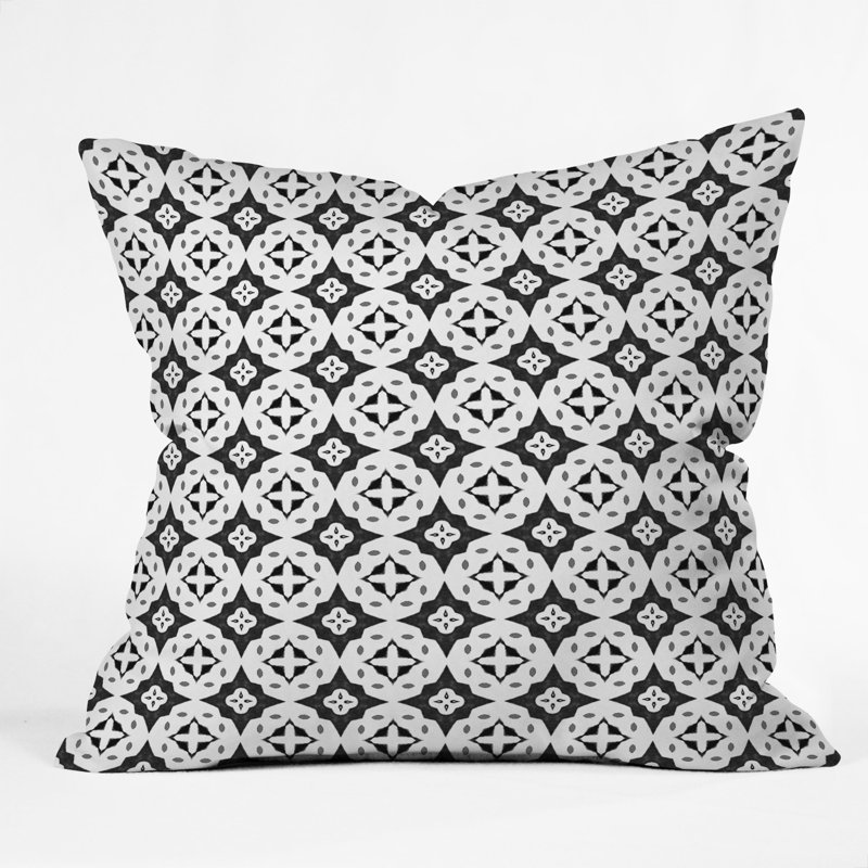 Coussin noir monika strigel campagne shabby