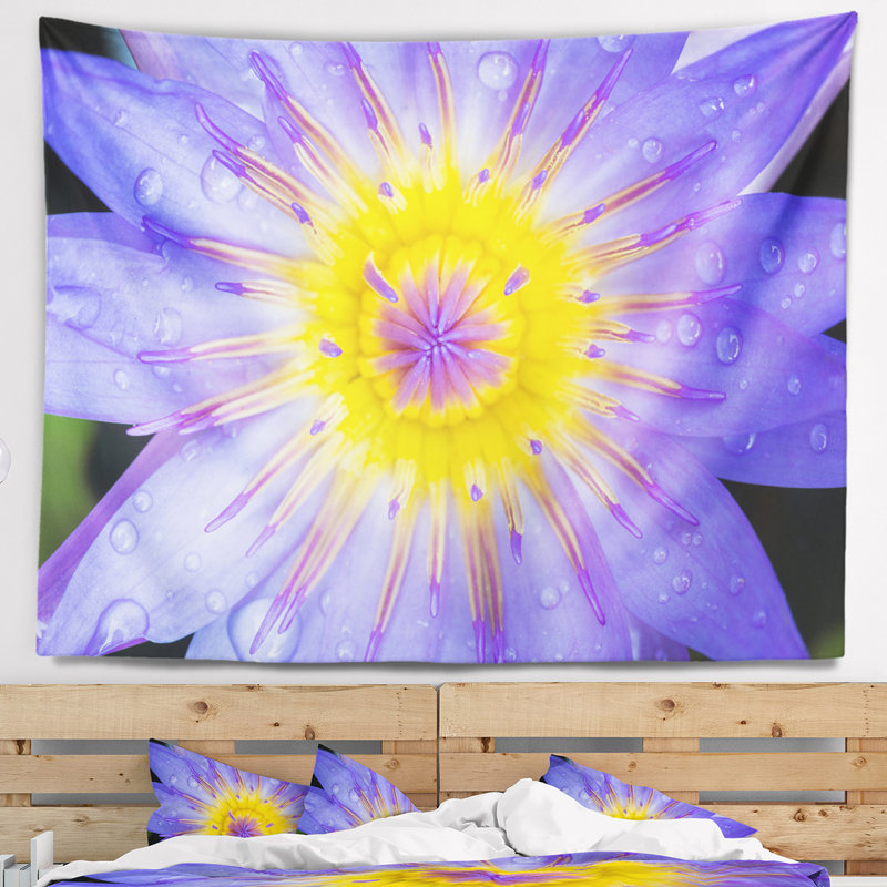 Tapisserie mauve à refermement mauve lotus, H 32 po x l 39 po