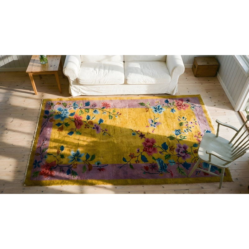 Tapis jaune / doré orange en laine à motif floral antique des années 1920