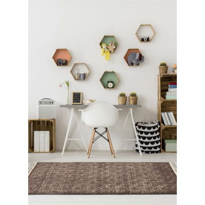 Tapis gris taupe Tangier 4 pi 9 po x 8 pi 2 po