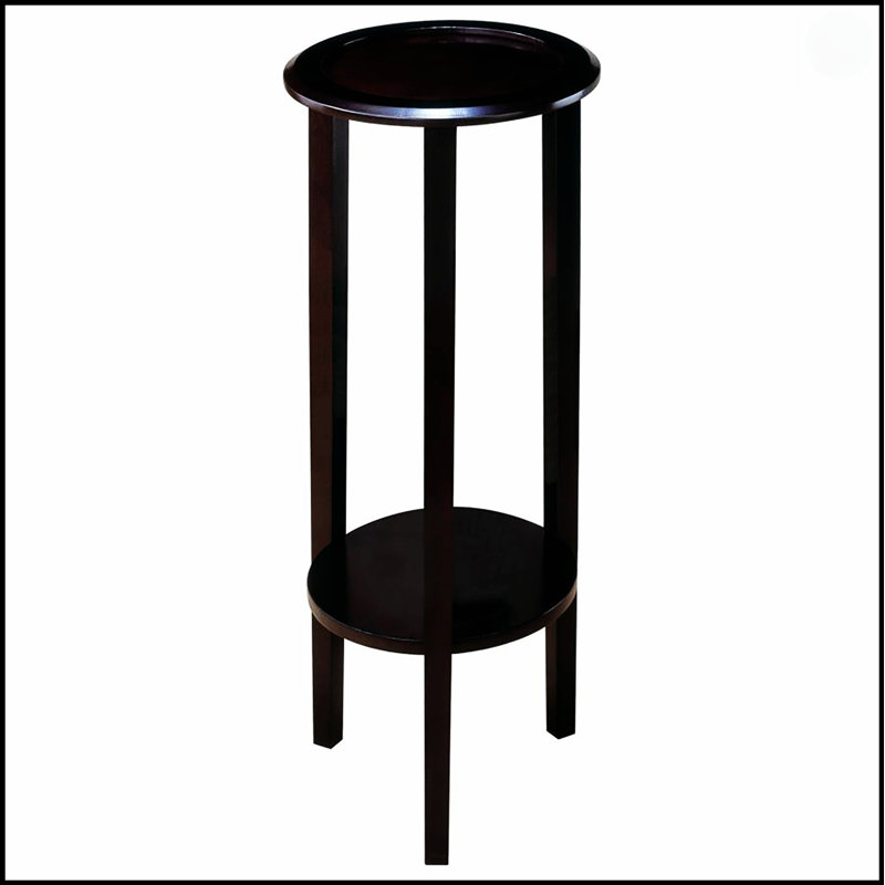 Table d'appoint ronde espresso avec base à trois pieds et tablette inférieure, parfaite pour les petits espaces et les objets décoratifs.