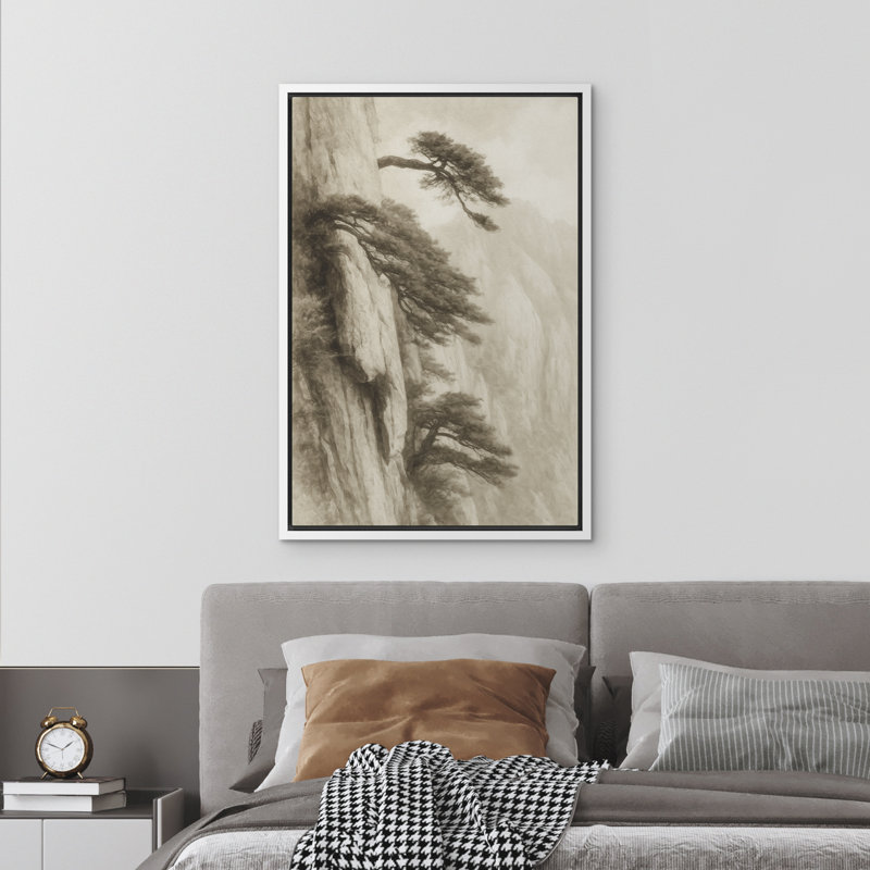 «Pine Trees on Cliffside», art mural - Paysage monochrome de style chinois, décor encadré de montagne brumeuse pour un décor zen ou minimaliste