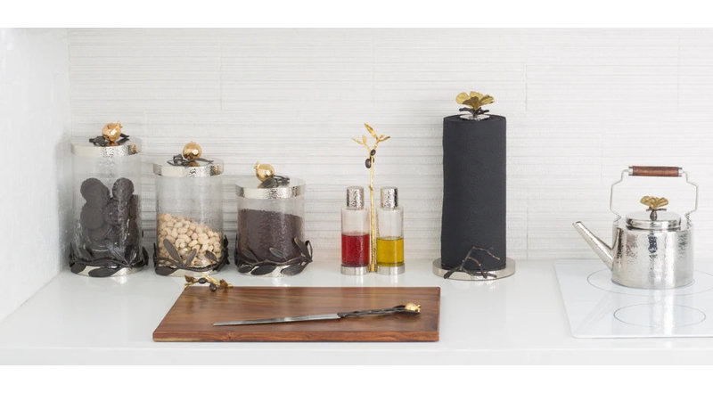 Butterfly Ginkgo Paper Towel Holder