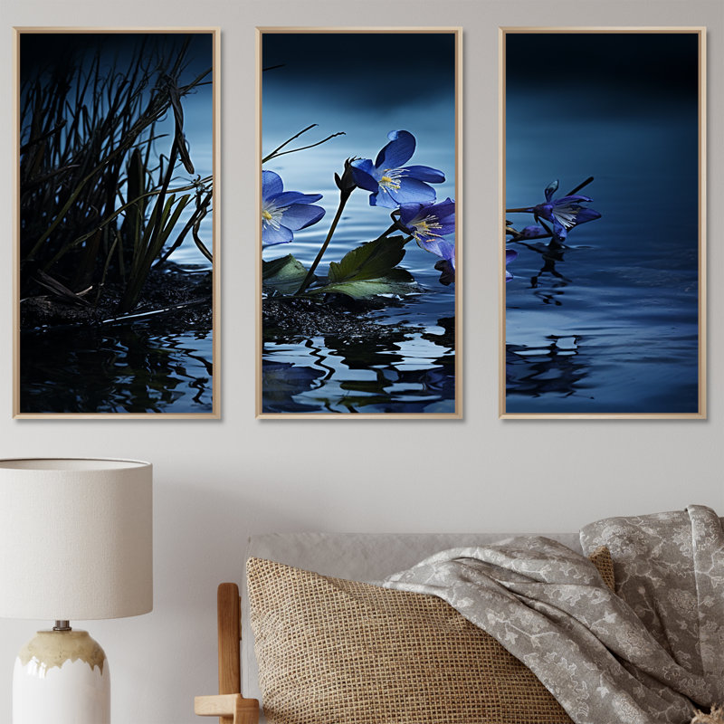 Ensemble de décorations murales Violets Charm In Winter, H 28 po x l 36 po x P 1 po, Cadre naturel flottant