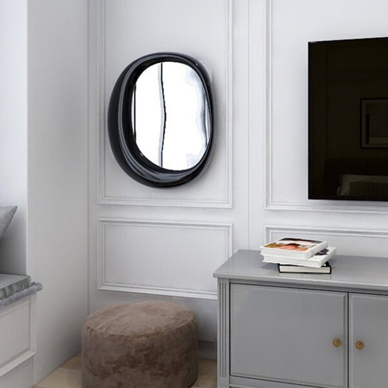 Miroir mural asymétrique en bois manufacturé, H 31,89 po x L 27,56 po, Noir