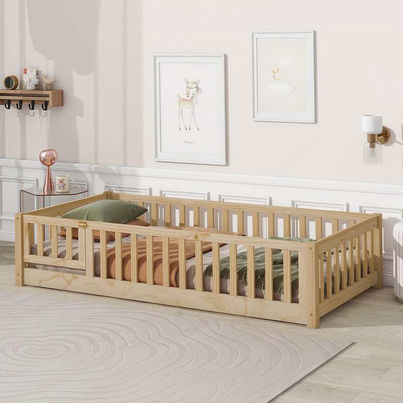 Lit plateforme simple avec clôture et porte, naturel, Naturel