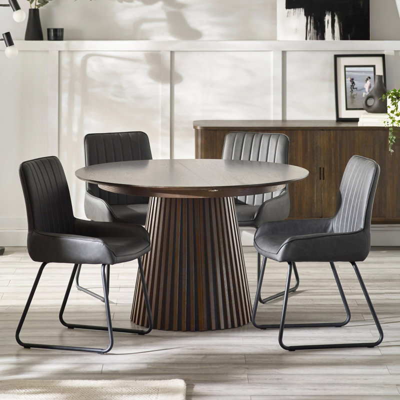 ARYA EXTENDING DINING TABLE