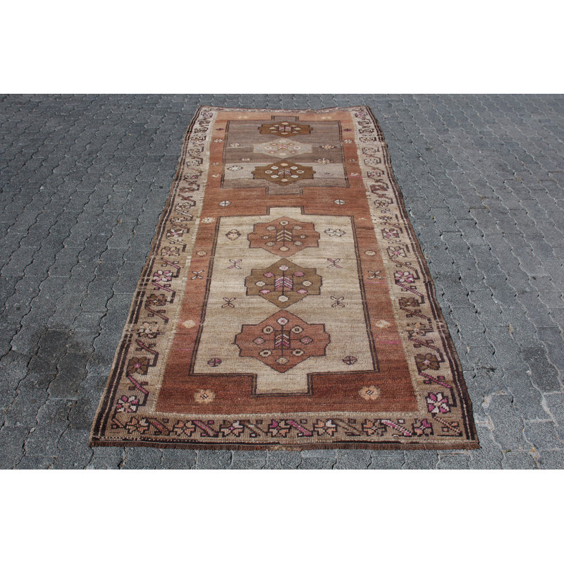 Tapis turc rétro avec des motifs richement détaillés et un motif noué à la main