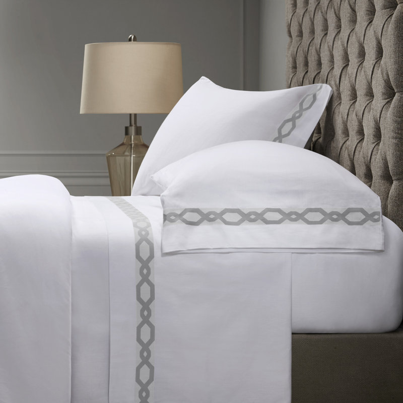 Ensemble de draps en satin de coton Croscill Signature Hem 300TC, Ensemble de drap pour lit grand avec deux taies d', Gris