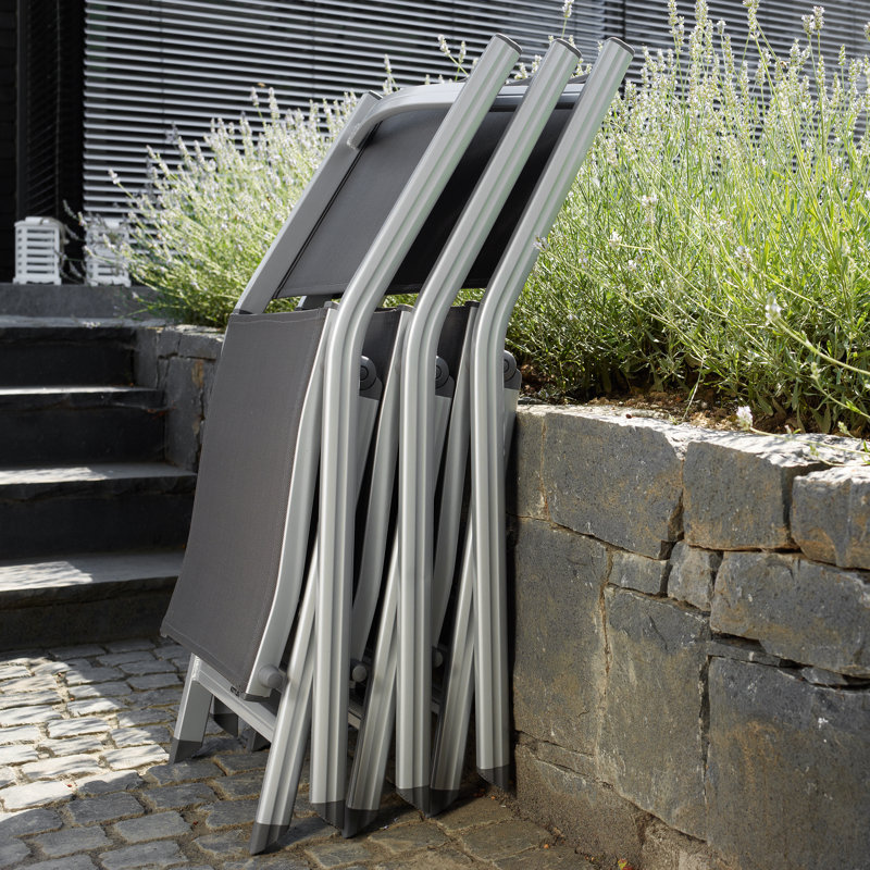 Basic Plus Outdoor Folding Side Chair