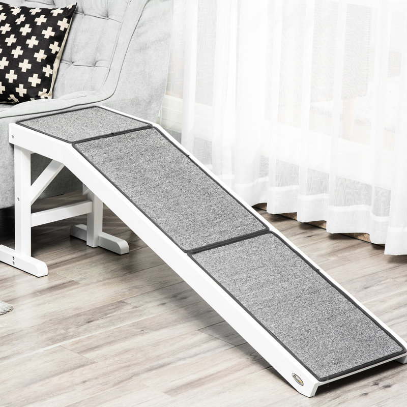 Rampe élévatrice montée pour animaux de compagnie - 60 po x 16 po x 20 po, blanche. Tapis antidérapant et plateforme robuste. Bois. Protège les animaux de compagnie pendant et l'élévation. Soulage la tension articulaire. Assemblage requis.
