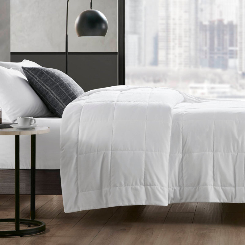 Down Alternative Blanket White, King