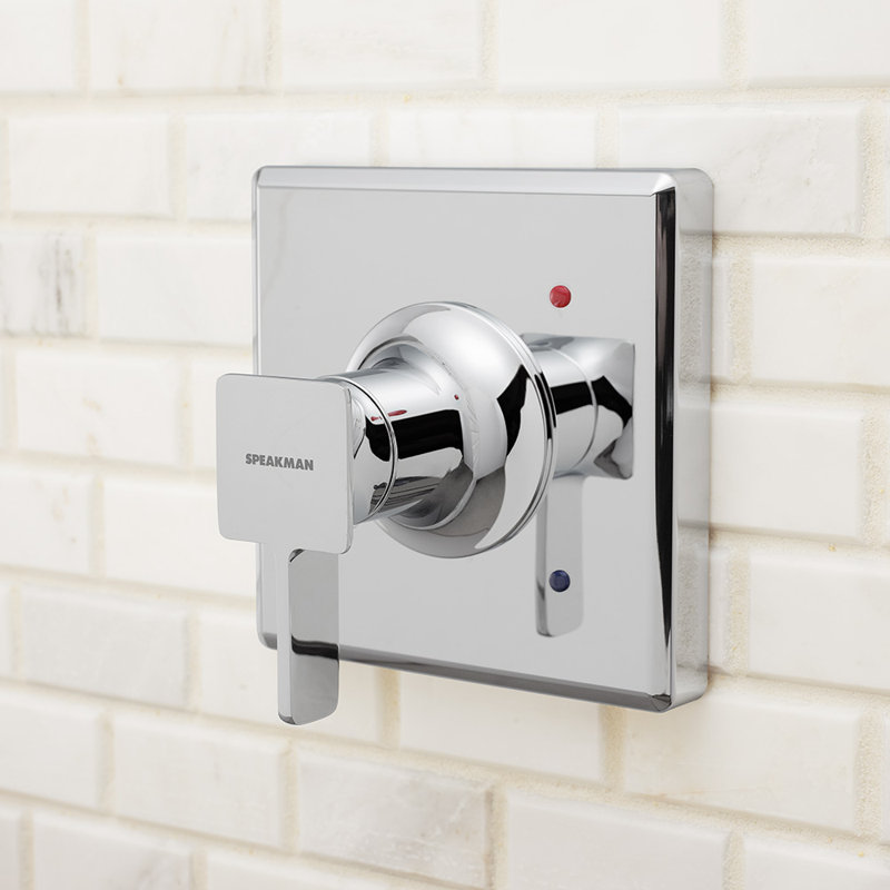 Garniture de valve de douche universelle Kubos, Chrome poli