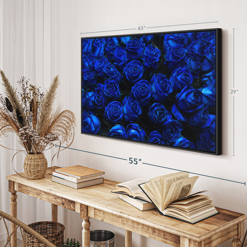 Floral et botanique «Royal Blue Roses Wall Art», H 29 po x l 43 po