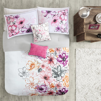 Full/Queen Comforter In Pink With Floral Print And Decor Pillows Fabric 2 Decorative