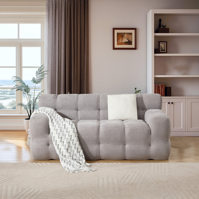 Canapé rembourré 65 po, Chenille gris pâle