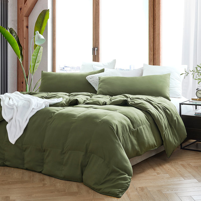 Cooling Lightweight Coma Inducer Oversized Comforter, Green, Twin Comforter + 1 Standard Sham