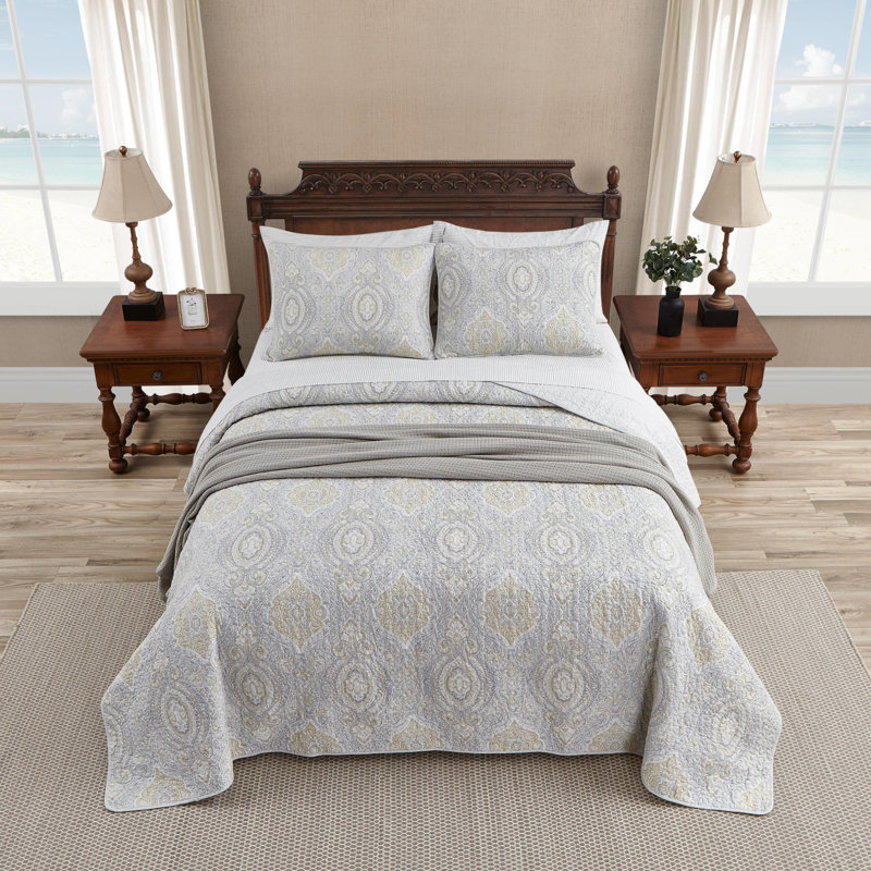 Tommy Bahama Turtle Cove Cotton Reversible Quilt Set, Queen Quilt + 2 Standard Shams, Gray