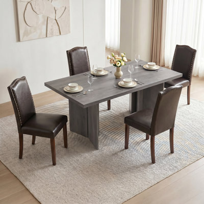 Table de salle à manger rectangulaire en bois Amiin 63 po avec 4 chaises Parsons rembourrées Criselle à dossier solide