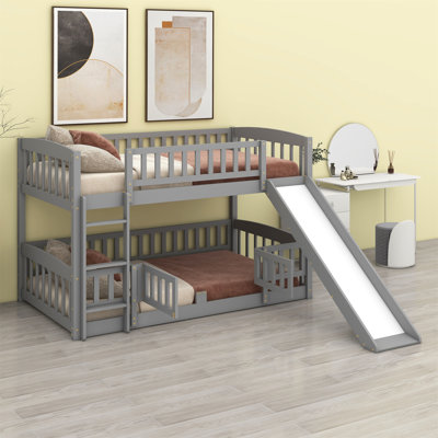 Lits superposés bas, lits superposés pour enfants avec glissade, clôture et échelle, lits superposés en bois pour tout-petits