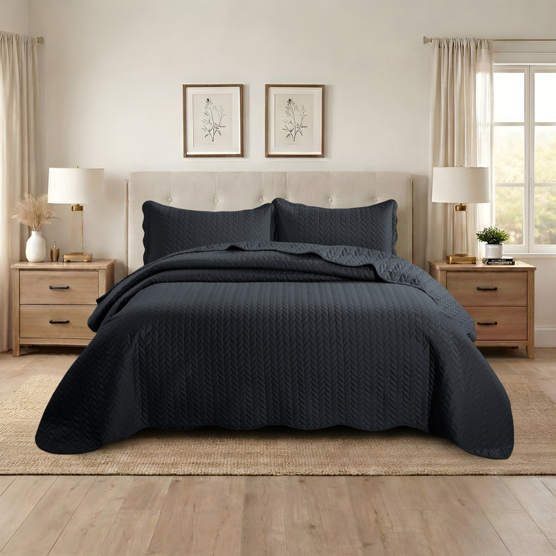Embossed Quilted Bedspread Set – Ultra Soft Microfiber Coverlet With Pillow Shams, Hotel-Style Bedding For All Beds, Charcoal