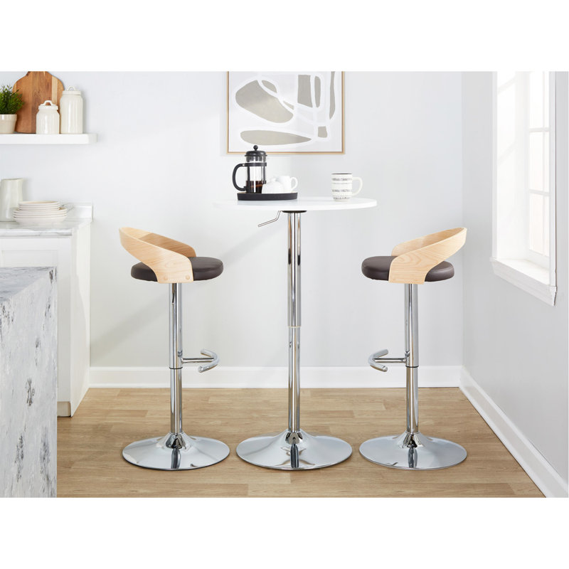 Tabouret de bar réglable avec pivot en métal chromé, bois naturel et similicuir brun avec repose-pieds arrondi en T - ensemble de 3