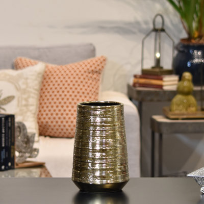 Vase de table ronde en céramique peignée