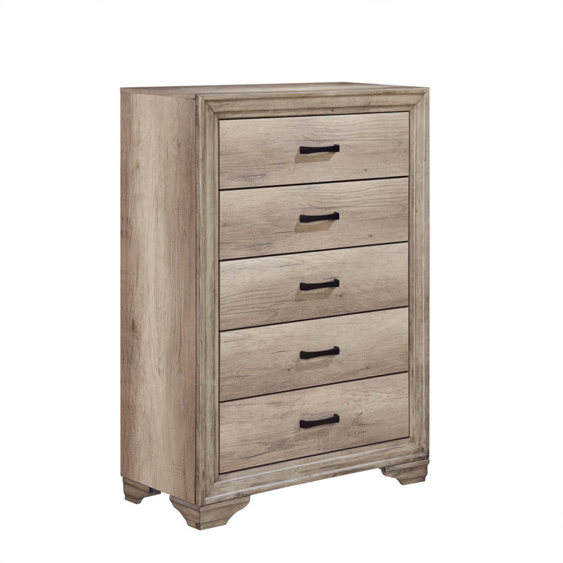 Commode de chambre contemporaine à 5 tiroirs avec stratifié en mélamine durable et poignées en métal, idéale pour les espaces rustiques modernes.