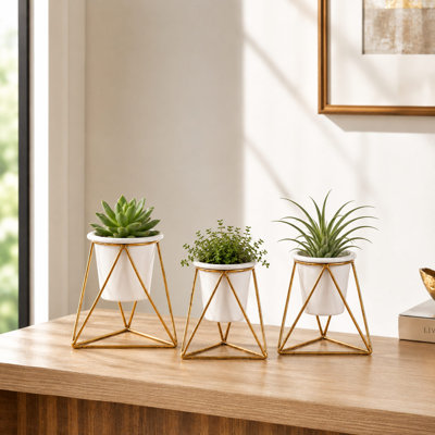 Stoller Metal Pot Planter