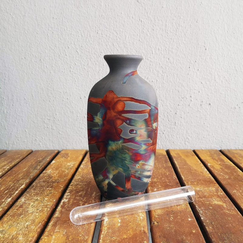 Lakoya Ceramic Table Vase