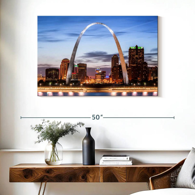 Iconic Gateway Arch, H 26 po x l 39 po
