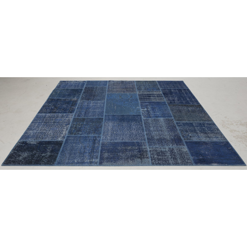 Hand Knotted Abstract Area Rug in Blue