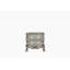 Table de chevet raffinée de style rétro avec tiroirs spacieux, glissières lisses, joints en queue d'aronde, intérieurs doublés de feutre et quincaillerie élégante pour le décor de la chambre à coucher