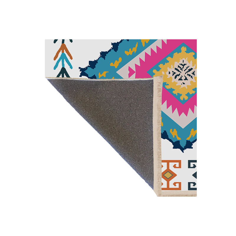 Tapis intérieur / extérieur rose en polypropylène tissé à la machine Ivyon, Rectangle 5 pi 2 po x 7 pi 11 po