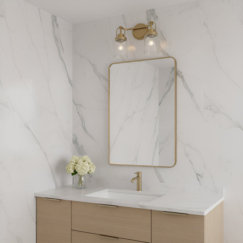Applique murale de salle de bain Amiliano avec abat-jour transparent, H 10,5 po x l 14 po x P 6,75 po, Laiton satiné