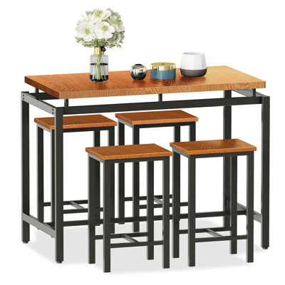 Ensemble repas pour 4 personnes à hauteur de comptoir
