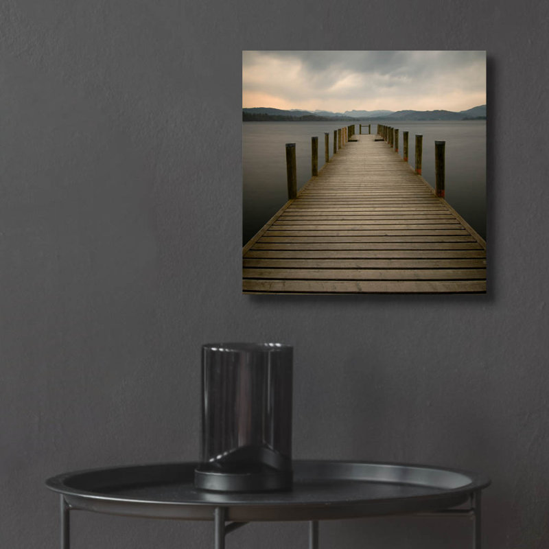 «Lakeside Pier» par Tom Quartermaine, acrylique, H 12 po x l 12 po x P 0,13 po