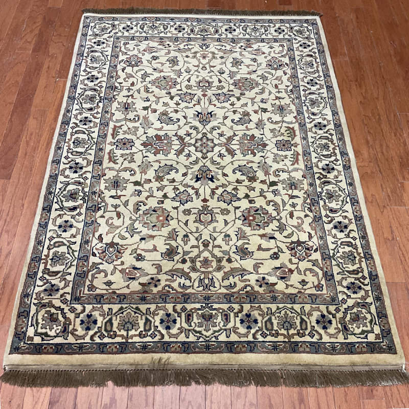  Handmade Mahal Wool Rug