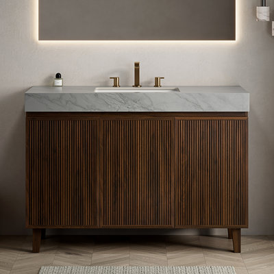Meuble-lavabo LULA 122 cm (48 po), meuble autoportant, comptoir en pierre frittée gris Carrara veinée et lavabo en céramique avec 3 trous prépercés pour robinetterie, démonté, robinetterie et bonde non inclus, couleur noyer.