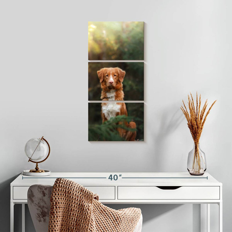 Chien retriever dans la forêt, H 27 po x l 12 po