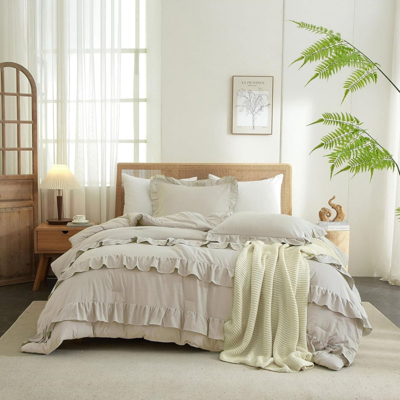 Microfiber Modern Style Comforter Set, King Comforter + 2 King Pillowcases, Beige