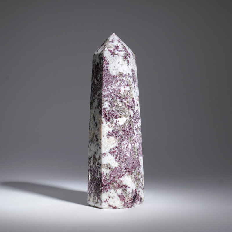 Véritable rubis poli à pointe de quartz de Madagascar (3 lb)