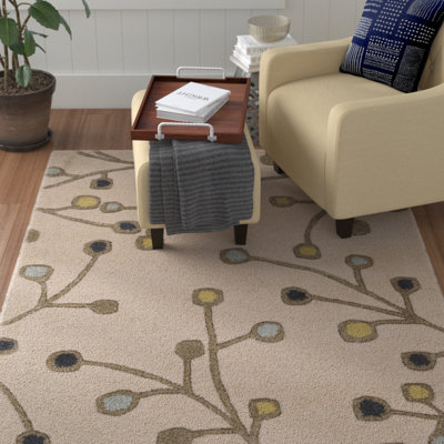 Elsberry Hand Tufted Wool Floral Indoor Rug