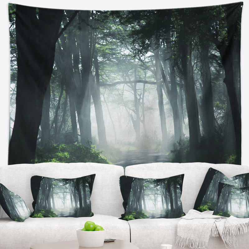 Tapisserie paysage forêt tropicale dense au lever du soleil, H 32 po x l 39 po