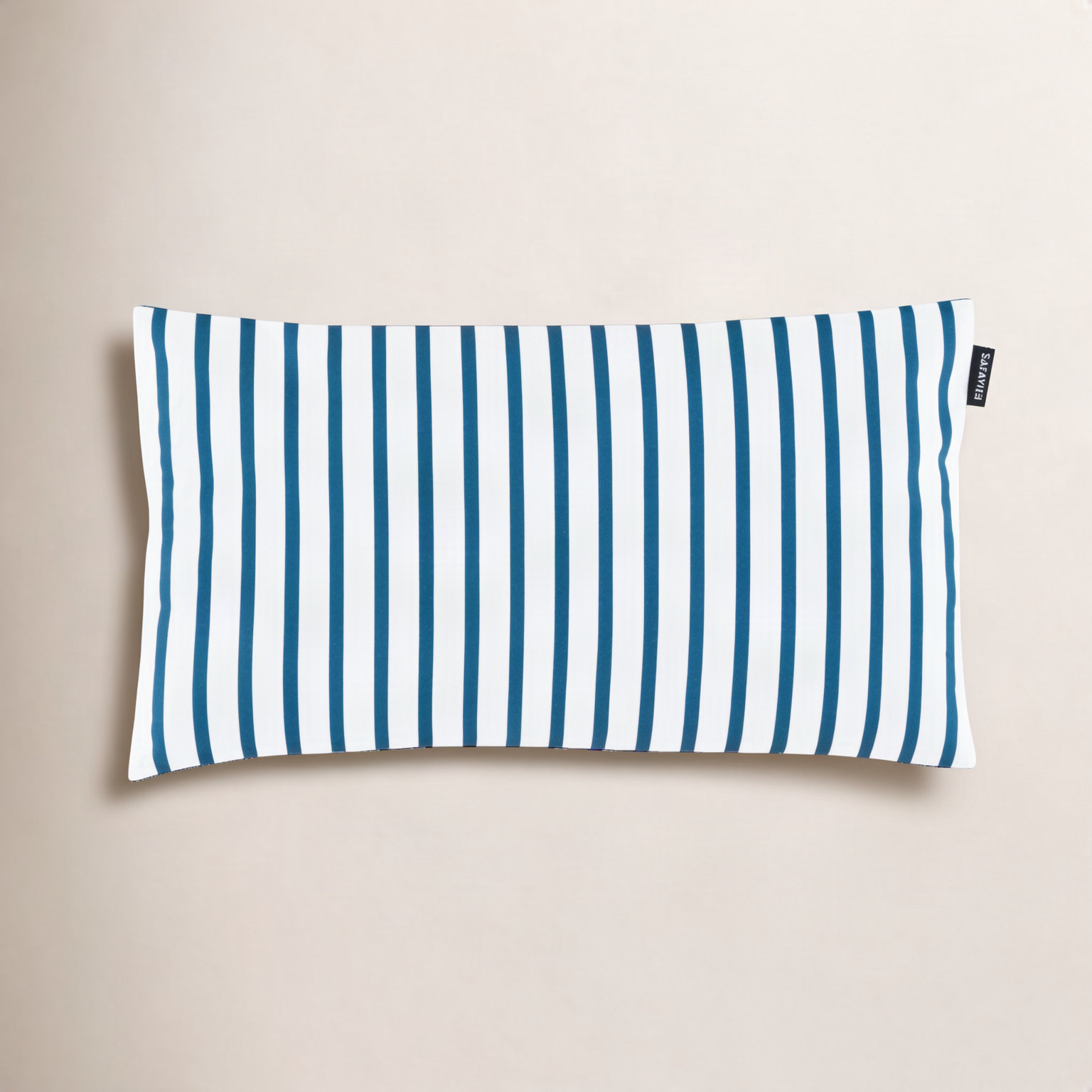 Caley 20" x 12" Throw Pillow, Navy