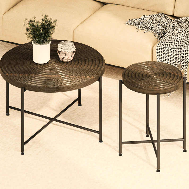 Collection de 2 tables - Noyer foncé, pieds en métal imperméables et noirs, forme cylindrique patinée et finition couleur noyer, design